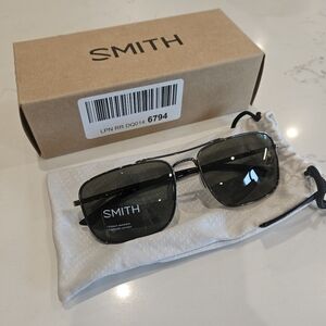 NWT SMITH Outcome Gunmetal Carbonic Sunglasses